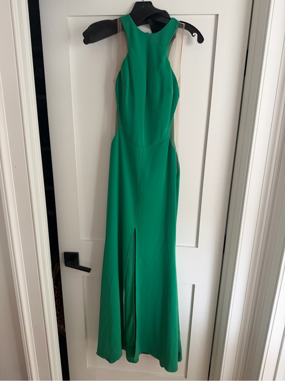 Sleeveless Emerald Green Mesh-Side Formal Gown